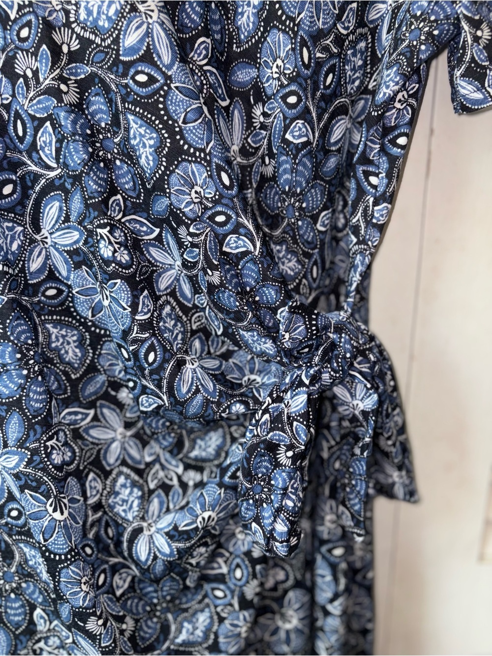 Boden Faux Wrap Jersey Midi Dress 8 Blue Floral Paisley Side Tie Modal - Picture 5 of 7